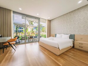 Junior Villa, River View - Regal Riverside Villas (Đa Nang)