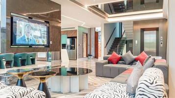 Royal Villa, River View