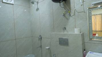 Executive kamer, balkon, uitzicht op bergen | Badkamer