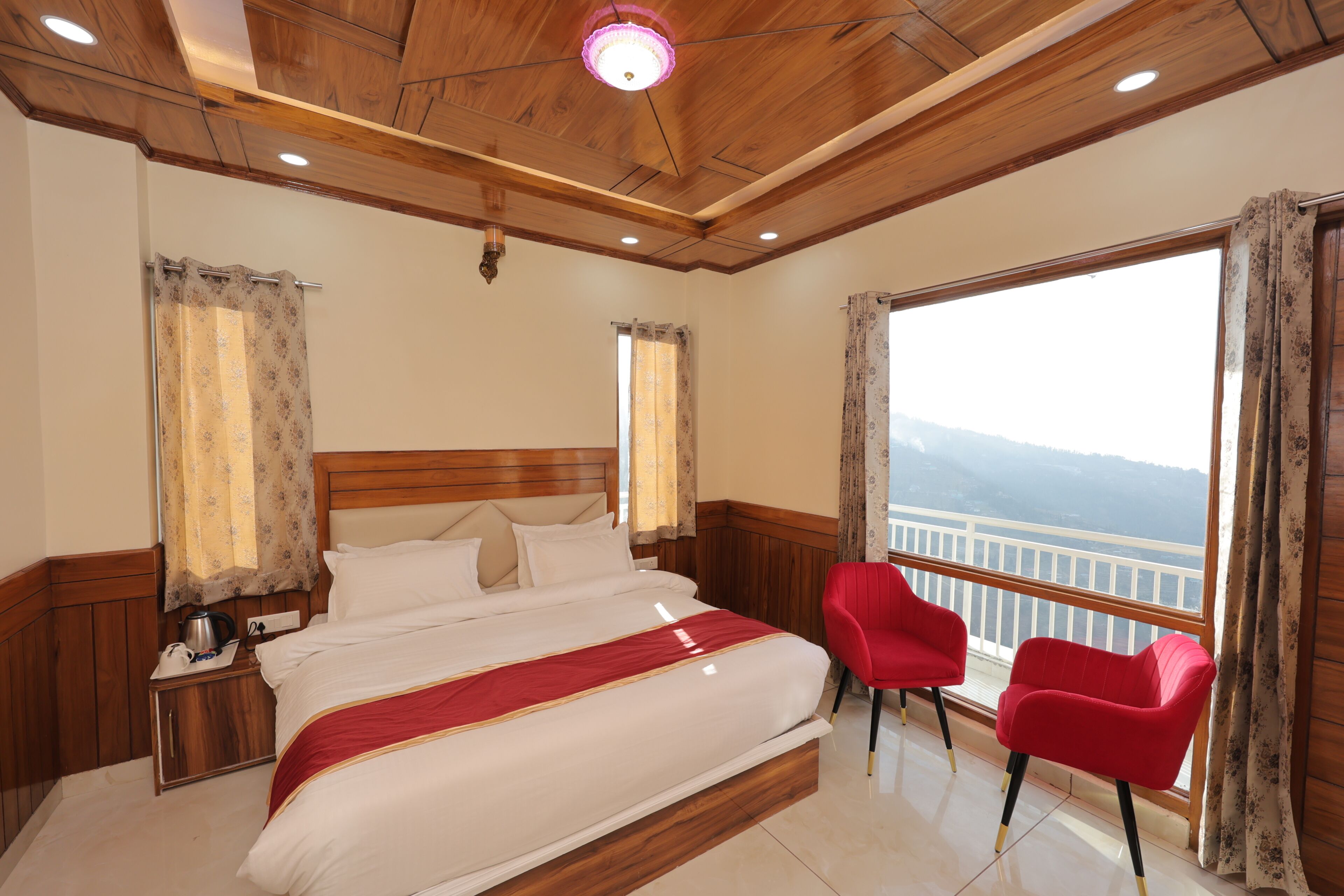 Executive Room, Balcony, Mountain View