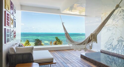 Adults Only Cancun Studio at Hotel Mousai: Rooftop Pools + Beach Club