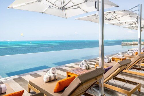 Adults Only Cancun Studio at Hotel Mousai: Rooftop Pools + Beach Club
