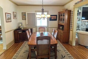 Dining - Town of Rehoboth Beach dog-friendly house close to beach & restaurants (Rehoboth Beach)