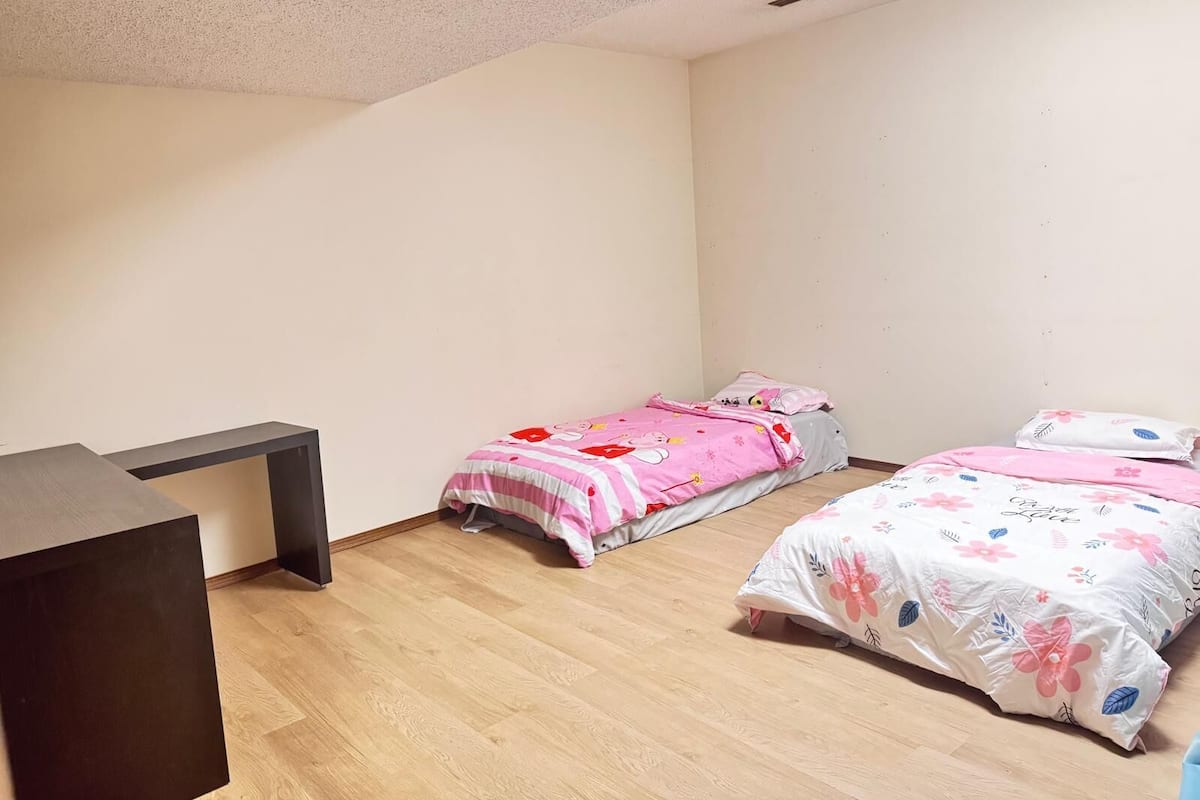 Phòng 3 tiện nghi đơn giản