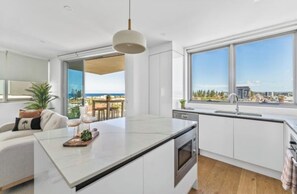 Private kitchen - Modern Coastal Apartment in Prime Mermaid Beach Location (Mermaid Beach)
