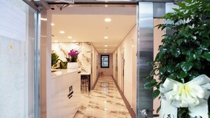 Nội thất lối vào