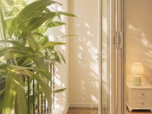 Deluxe tweepersoonskamer, uitzicht op tuin | Gratis wifi, beddengoed