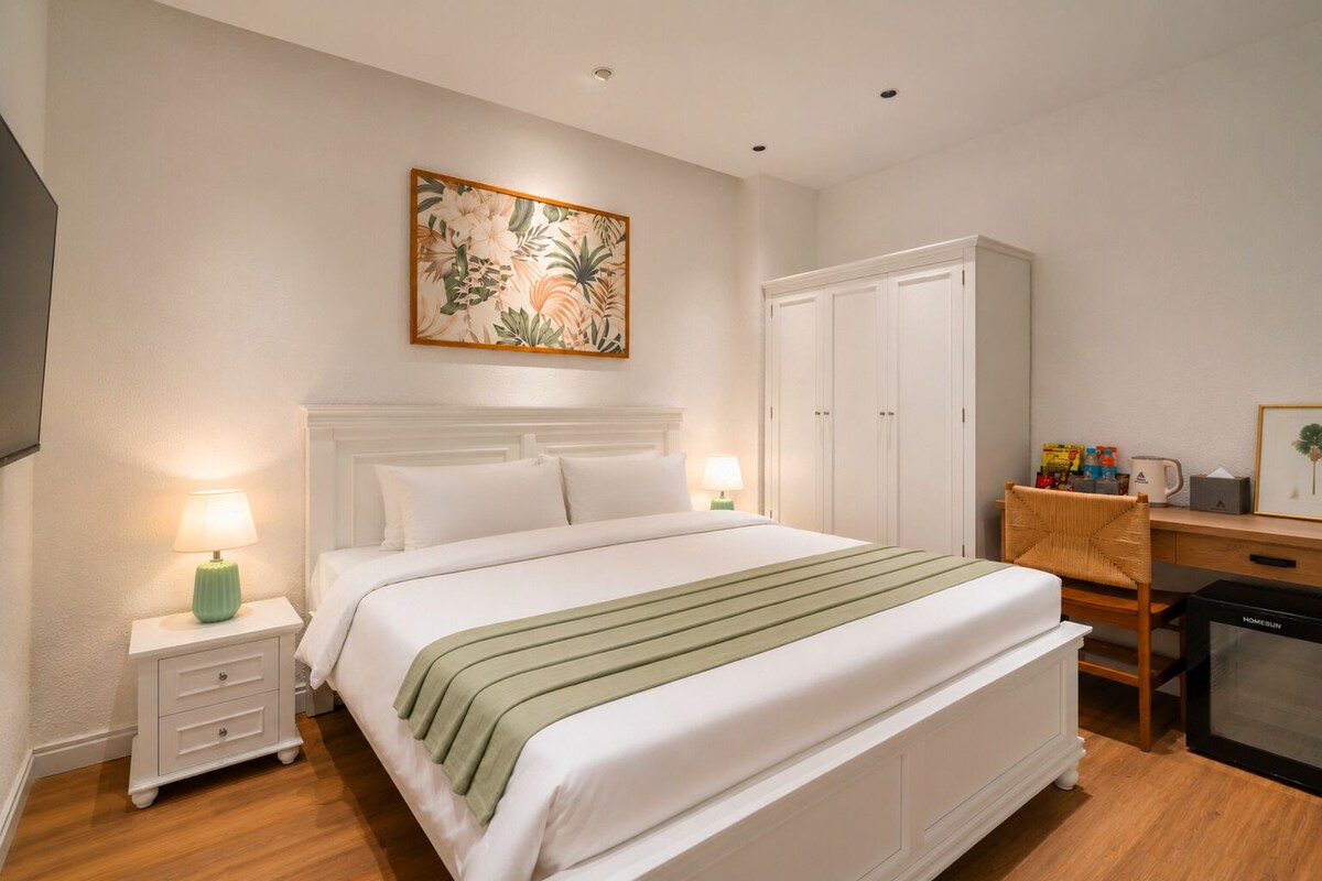 Superior Double Room | Free WiFi, bed sheets