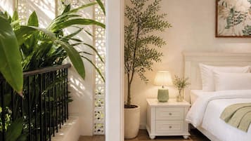 Deluxe Double Room, Garden View | Free WiFi, bed sheets