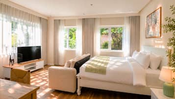 Suite, Kitchen | WiFi (free), bed sheets
