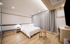 Avenue Tiffany | Premium bedding, down duvets, in-room safe, free WiFi - Daegu Dongdaegu Station H Avenue Dongdaegu Station Branch (Daegu)