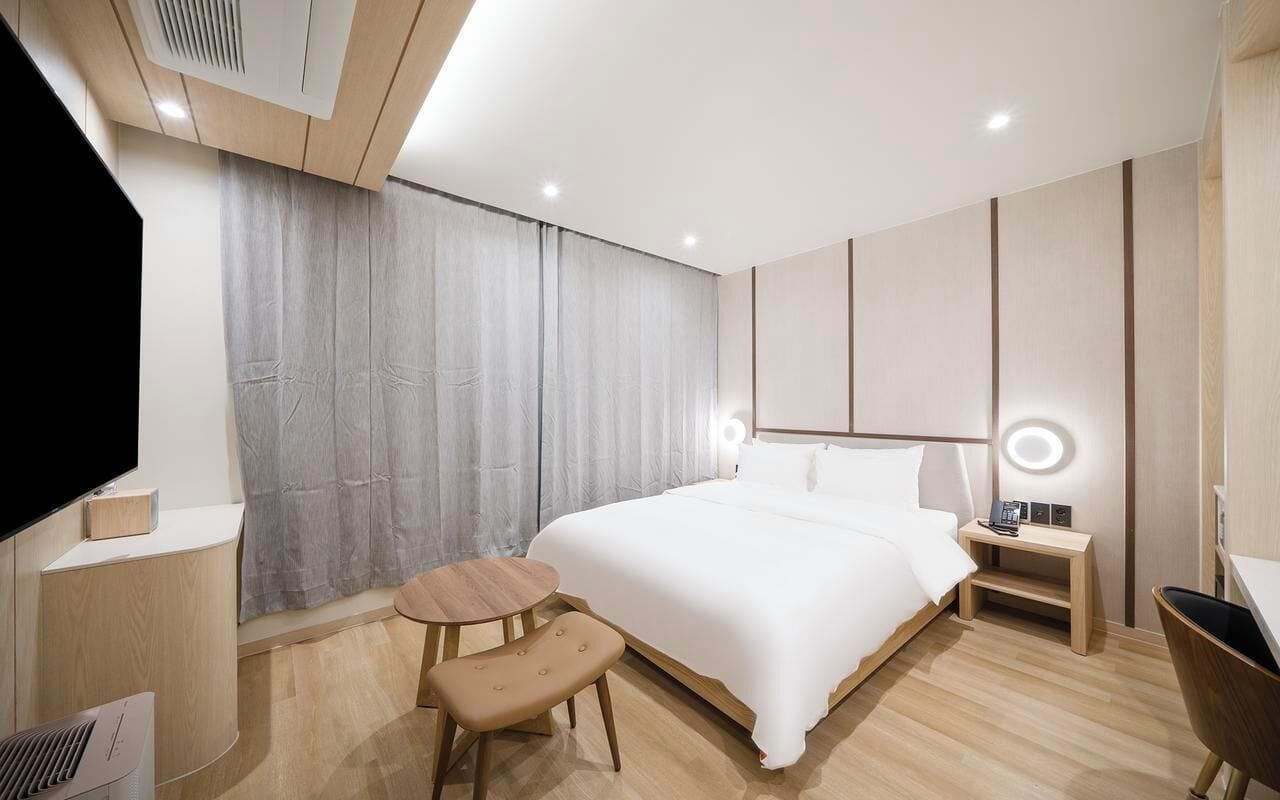 Avenue Superior Gold