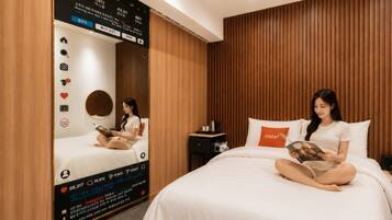 Deluxe Room | Premium bedding, down duvets, soundproofing, free WiFi