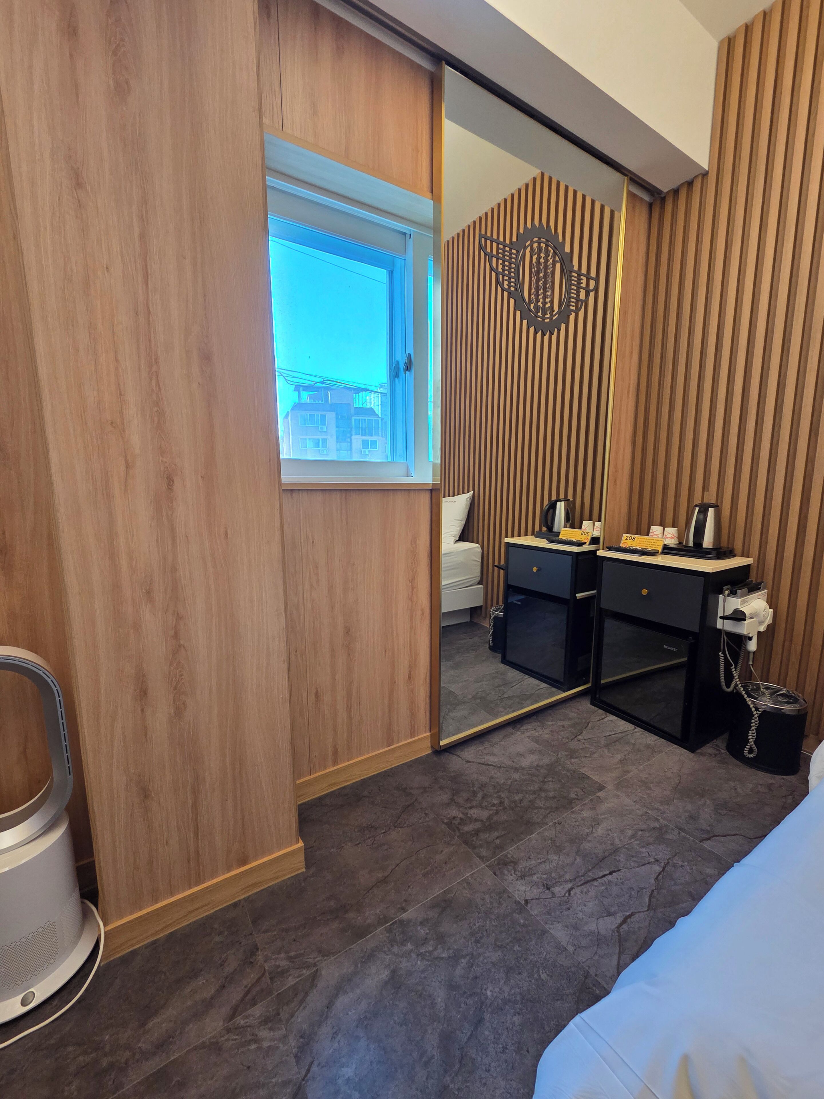 Chambre Double, vue ville