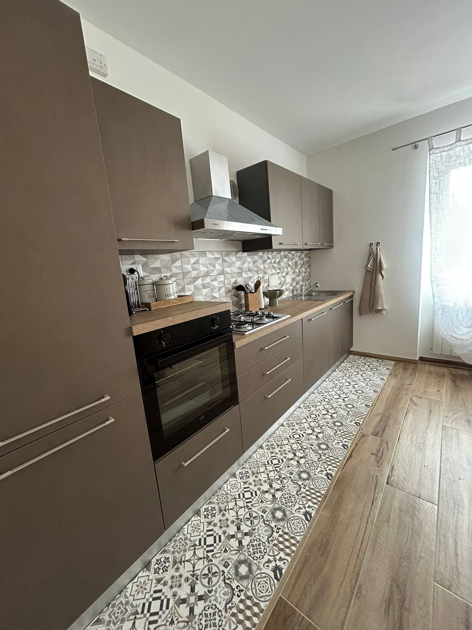 Forno, piano cottura, lavastoviglie