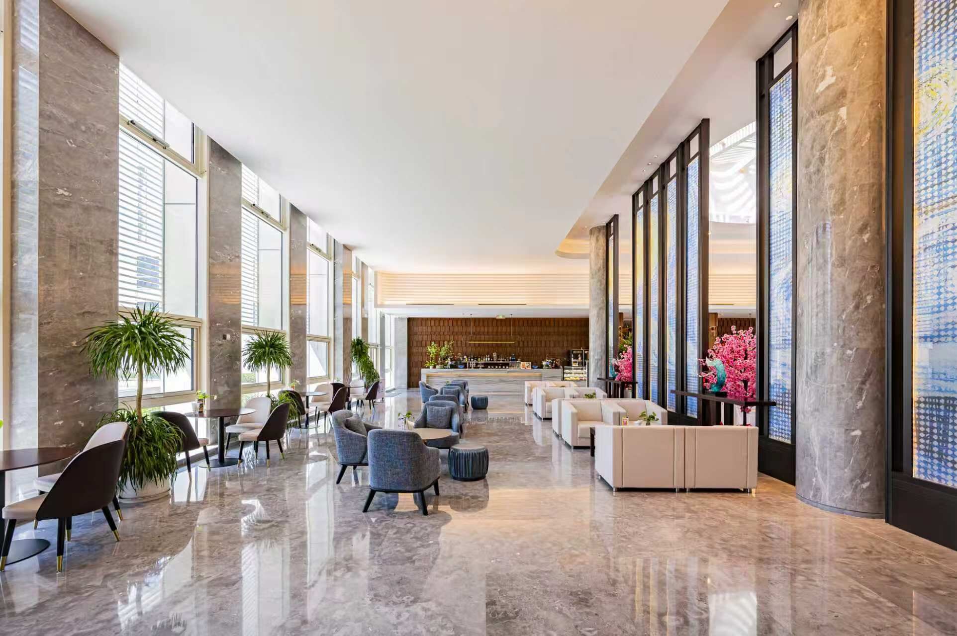 Lobby lounge
