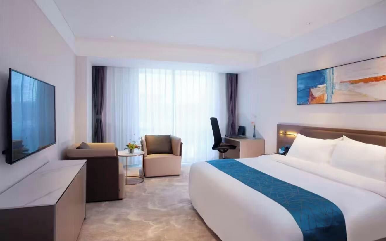 Business king room