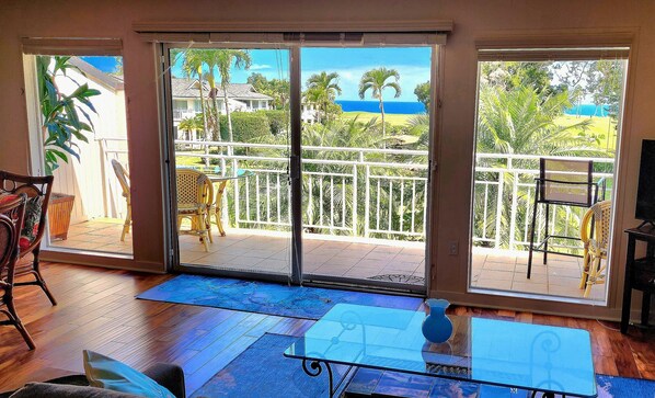 Smart TV, DVD player - NEW! Paradise Oceanview Condo with AC and Large Private Lanai (Princeville)