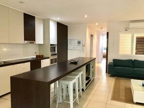 Interior - Beachside Family Retreat - Paradiso 111 (Tweed)