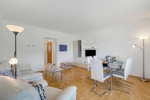 Familienapartment, Mehrere Schlafzimmer (Il Tenero appartamento - Lido di) | Wohnbereich