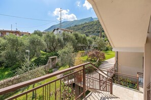 Family Apartment, Multiple Bedrooms (Margherita Apartment) | Property grounds - Margherita Apartment (Malcesine)