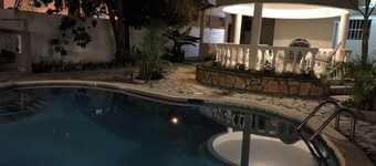 Spacious house with private pool in the center! Ideal for families or groups