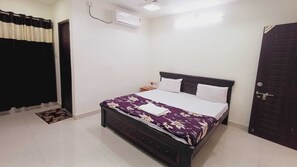 3 quartos, ferros/tábuas de passar roupa, Wi-Fi de cortesia