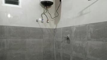 Family Room, Balcony, Mountain View | Bathroom