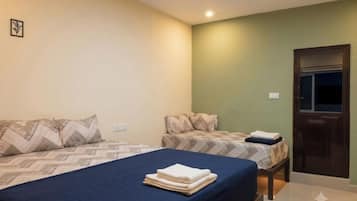Deluxe Room, Balcony, Mountain View | Select Comfort beds, blackout drapes, WiFi (free)