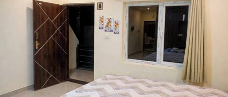 Deluxe Room, Balcony, Mountain View