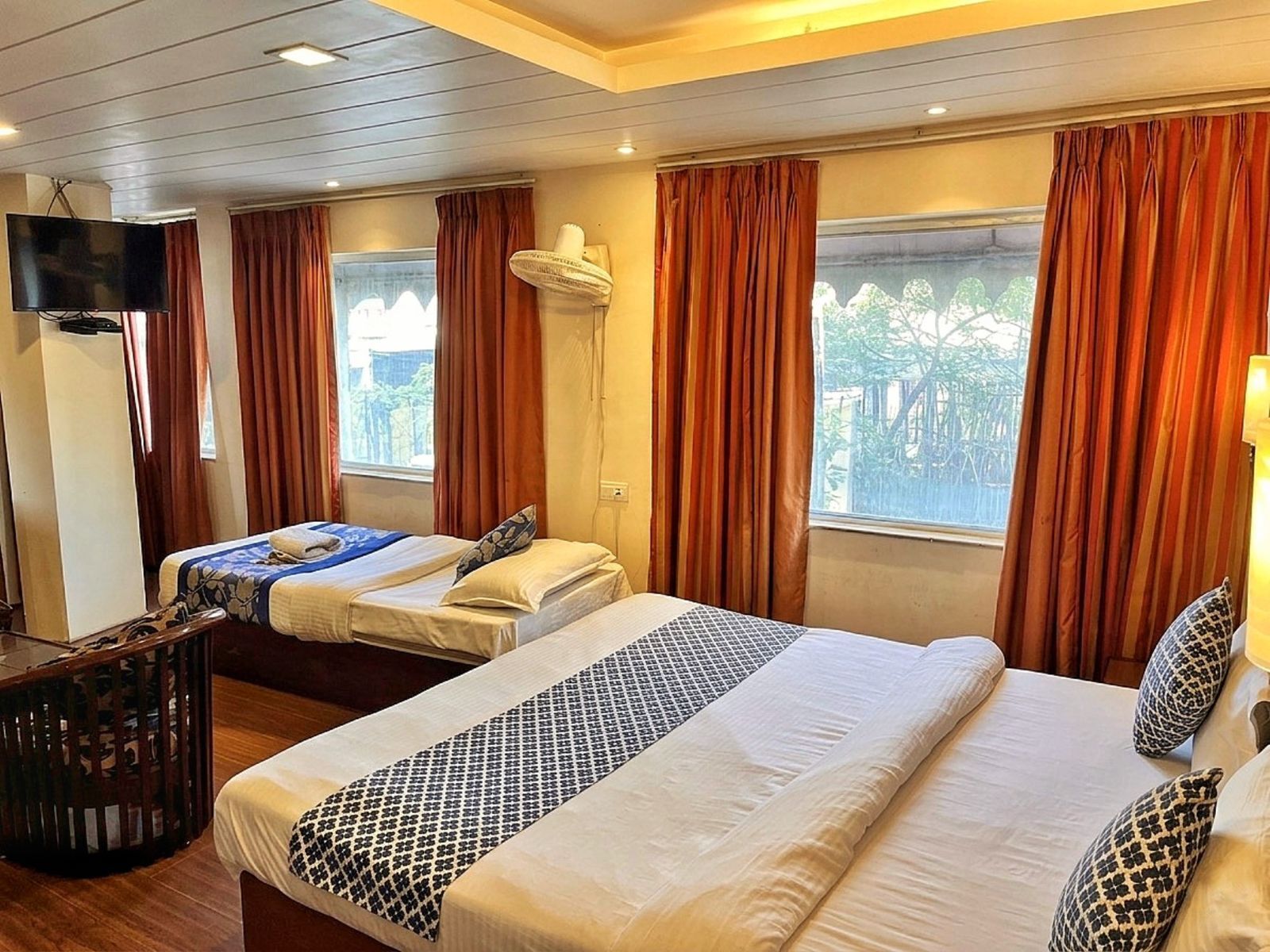 Kamar Triple Keluarga, pemandangan kota