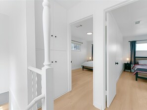 Room - Modern house 7 miles from Disneyland in Orange County-Santa Ana (Santa Ana)