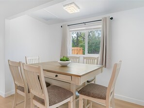 Dining - Modern house 7 miles from Disneyland in Orange County-Santa Ana (Santa Ana)