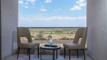 Estudi, vistes al jardí | Àrea exterior de l'allotjament