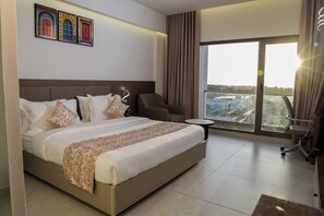 Club Room, Garden View - King's Kraft Shubh Hotel (Dwarka)