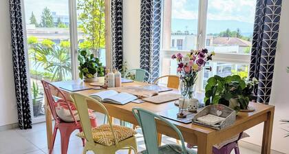 4 Bedroom Top-Floor Appartment with Mountain Views