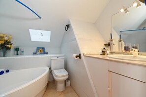 Bidet, serviettes fournies