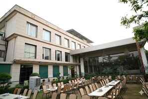 Front of property - Sanzha Chulha Hotel (Varanasi)
