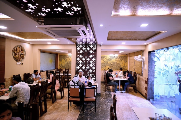 Dining - Sanzha Chulha Hotel (Varanasi)