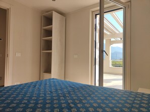 5 bedrooms, individually furnished - Holiday Home Casa Simone in Lido (Camaiore)