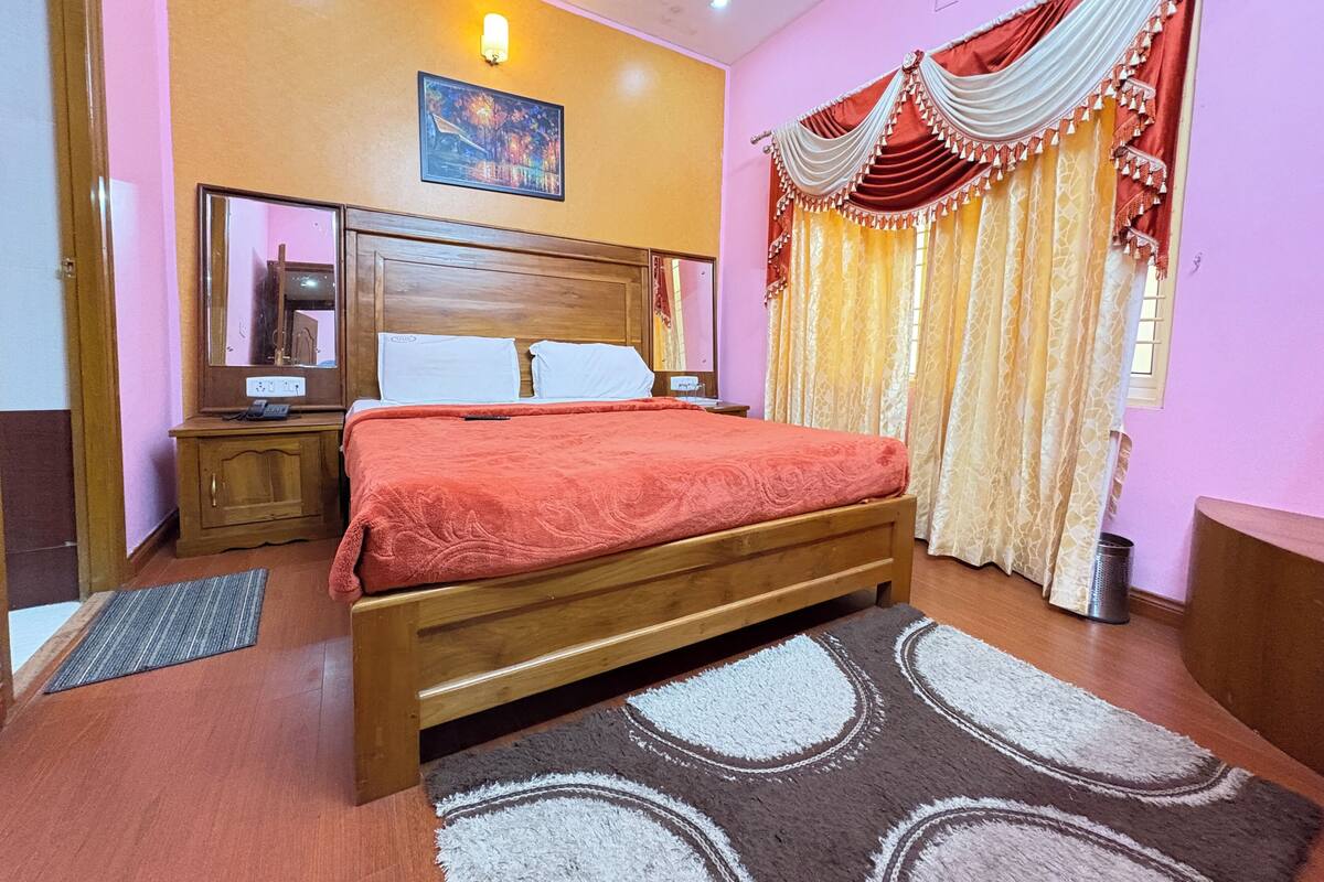 Deluxe dubbelrum - utsikt mot staden