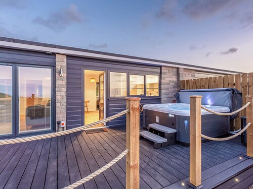106 Residence-UKC9138
