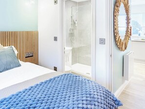 Towels - 106 Residence-UKC9138 (Illfracombe)