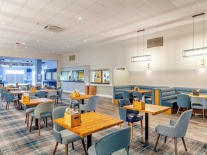 Dining - 106 Residence-UKC9138 (Illfracombe)