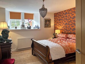 4 bedrooms, free WiFi - 4 bedroom accommodation in Peebles (Peebles)