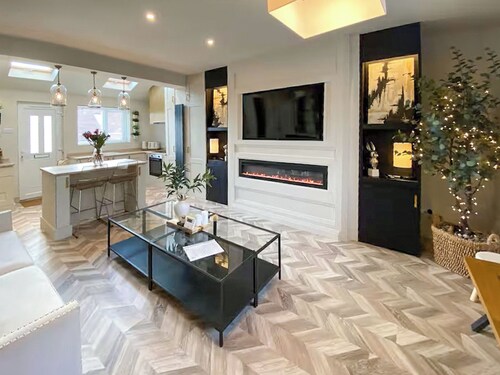 2 bedroom accommodation in Newcastle Upon Tyne