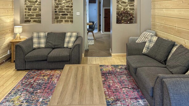 TV - Birch Cottage - UKC9267 (Hope)