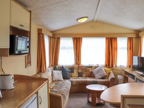 TV - 2 bedroom accommodation in Llanbedr, near Harlech (Llanbedr, near Harlech)