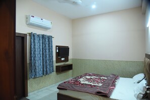 Luxury Double Room, City View