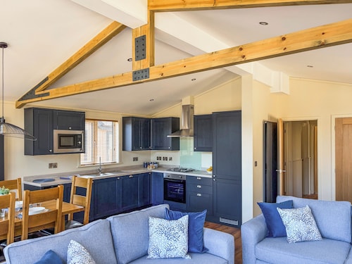 2 bedroom accommodation in Perranporth